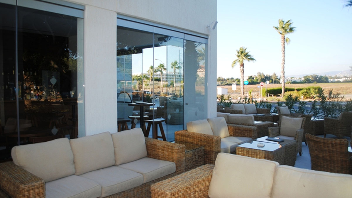 Amphora Hotel & Suites